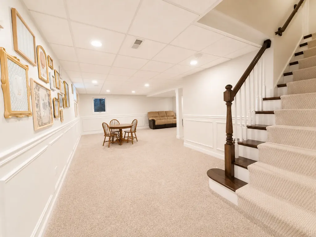 1081 Barneswood Drive Downers Grove IL 60515