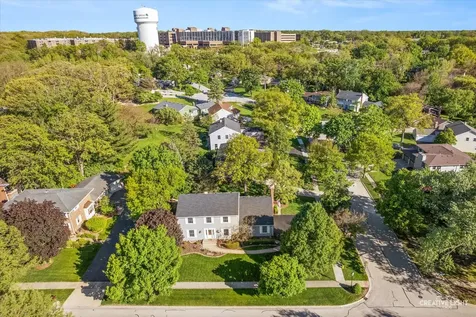 1081 Barneswood Drive Downers Grove IL 60515
