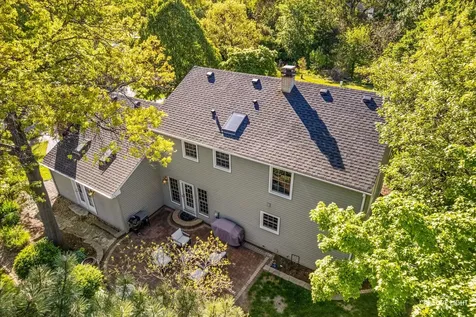1081 Barneswood Drive Downers Grove IL 60515