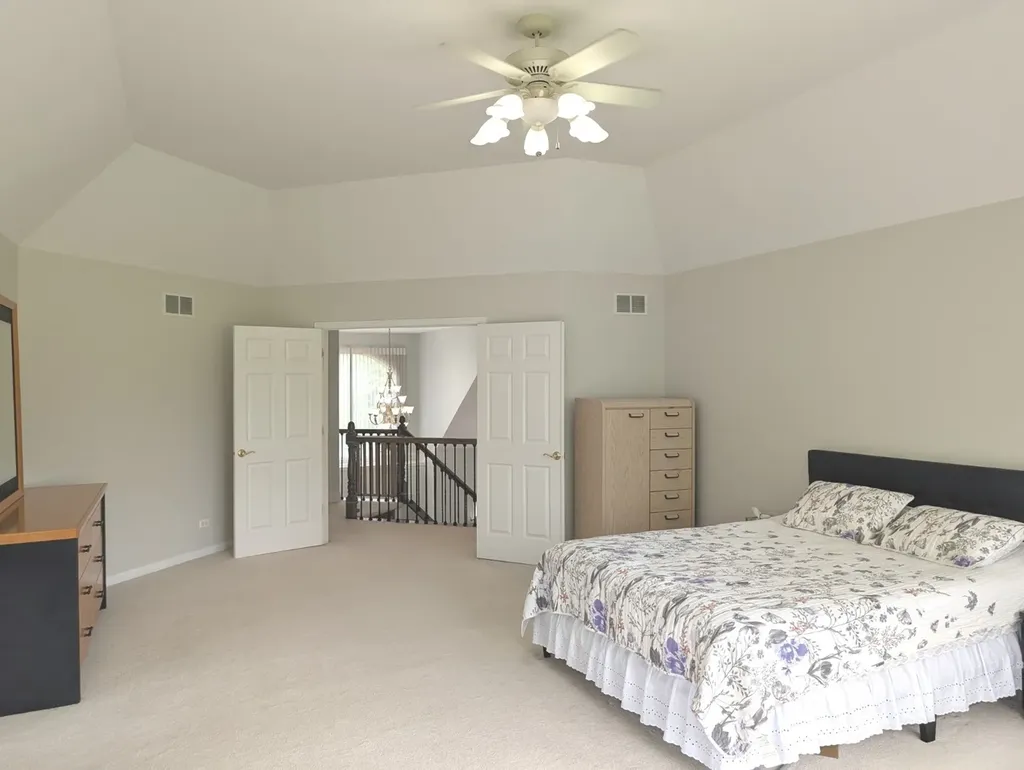 2775 Ginger Woods Drive Aurora IL 60502