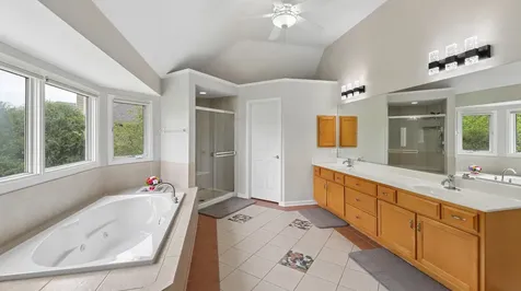 2775 Ginger Woods Drive Aurora IL 60502