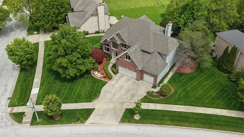 2775 Ginger Woods Drive Aurora IL 60502