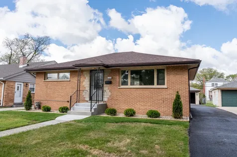2234 South 18th Avenue Broadview IL 60155