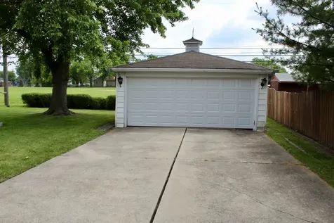 16421 Evans Avenue South Holland IL 60473