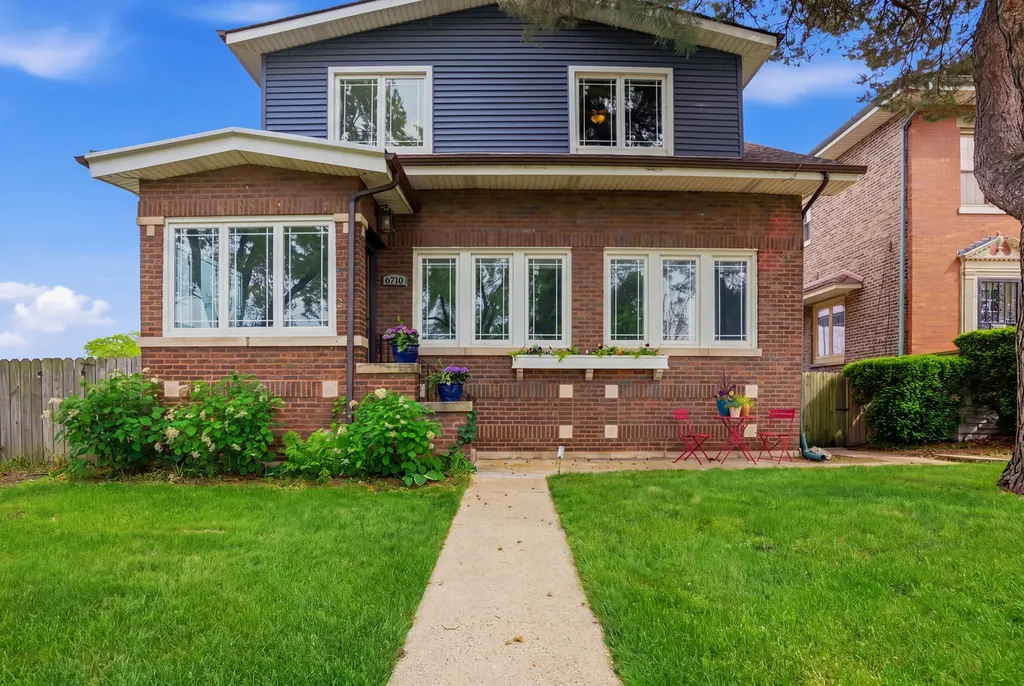 6710 Riverside Drive Berwyn IL 60402