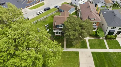 6710 Riverside Drive Berwyn IL 60402