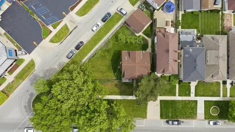 6710 Riverside Drive Berwyn IL 60402