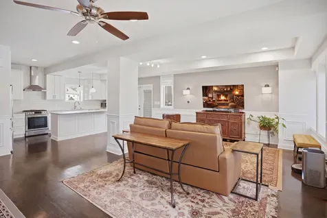 6710 Riverside Drive Berwyn IL 60402