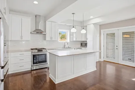 6710 Riverside Drive Berwyn IL 60402