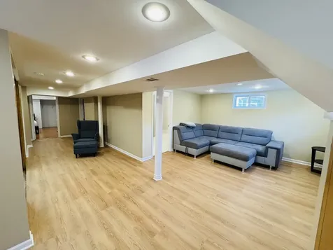 4925 South Leamington Avenue Chicago IL 60638