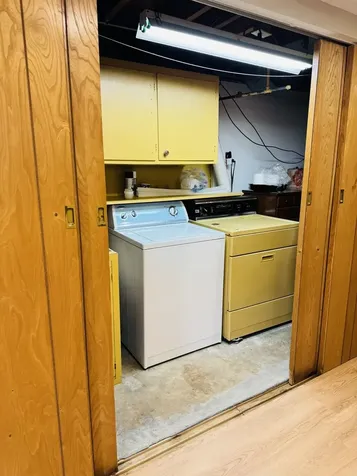 4925 South Leamington Avenue Chicago IL 60638