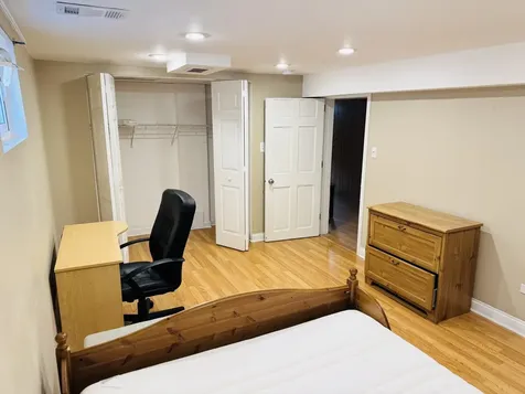 4925 South Leamington Avenue Chicago IL 60638
