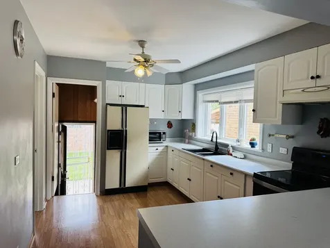 4925 South Leamington Avenue Chicago IL 60638