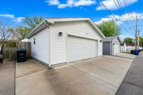 2365 30TH Street Moline IL 61265