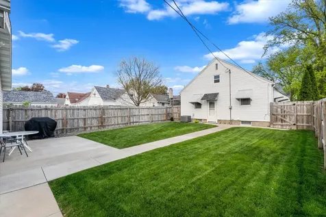 2365 30TH Street Moline IL 61265