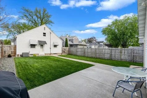 2365 30TH Street Moline IL 61265