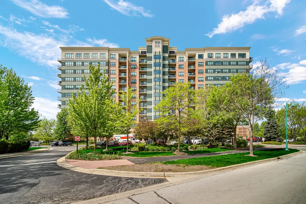6420 Double Eagle Drive Woodridge IL 60517