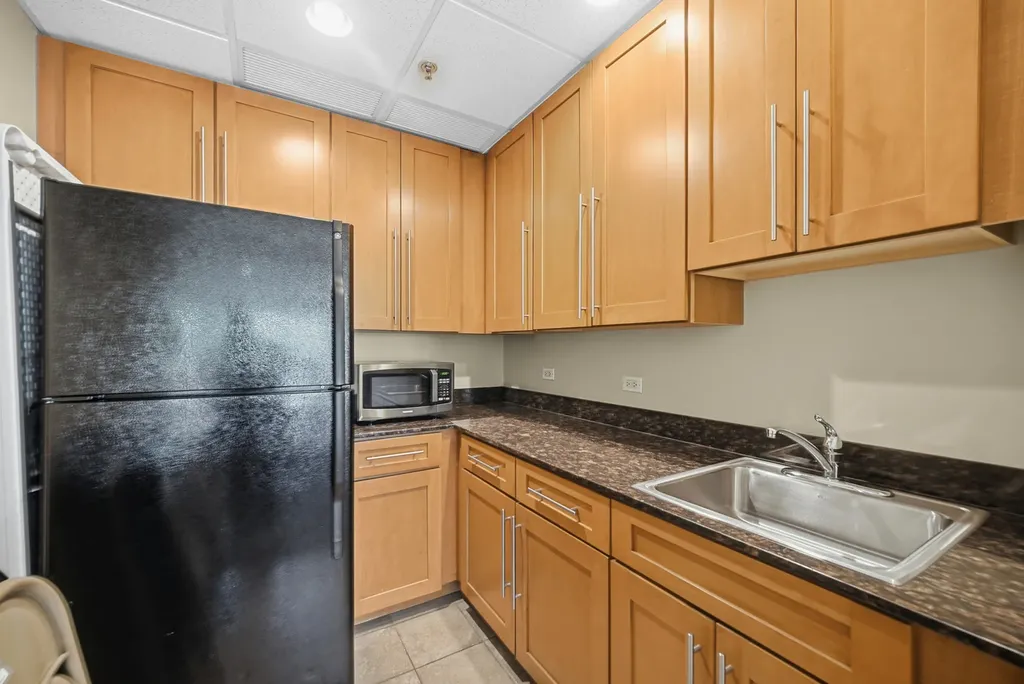 6420 Double Eagle Drive Woodridge IL 60517