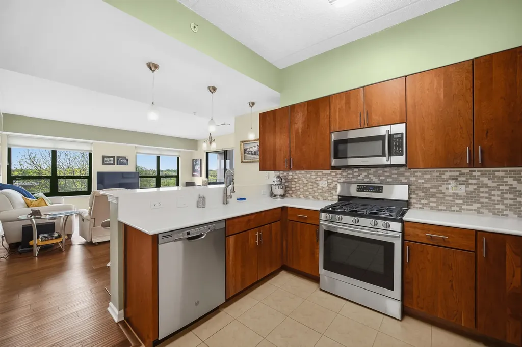 6420 Double Eagle Drive Woodridge IL 60517