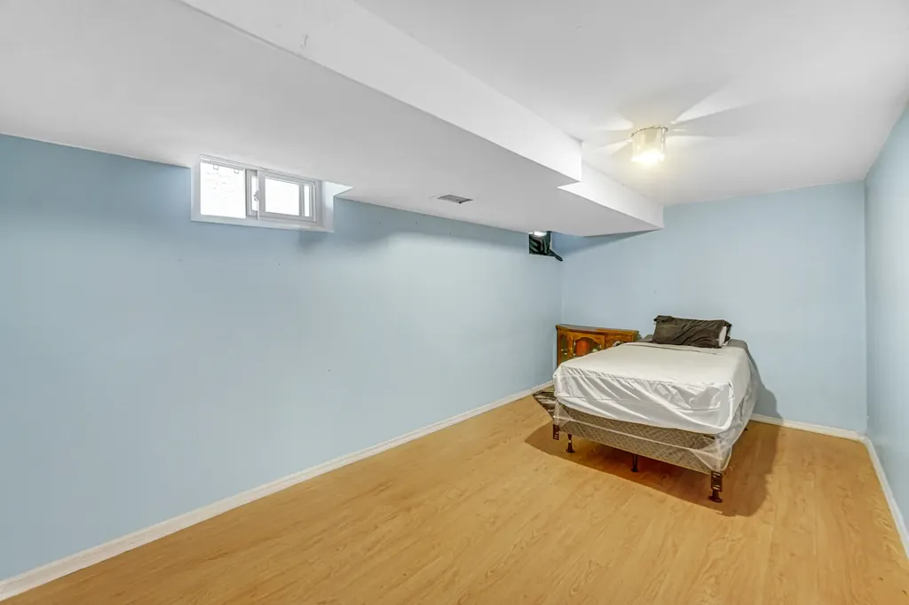 3210 North Narragansett Avenue Chicago IL 60634