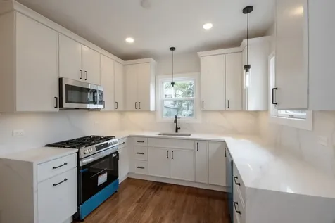 409 South 3rd Street West Dundee IL 60118