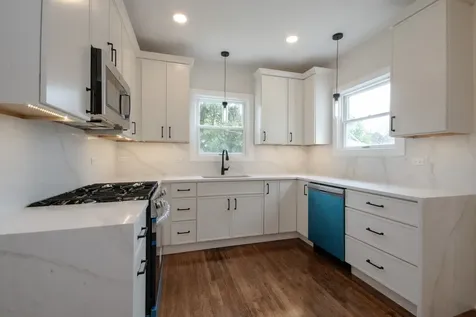409 South 3rd Street West Dundee IL 60118