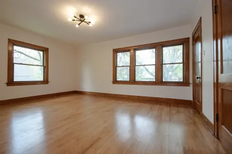 409 South 3rd Street West Dundee IL 60118