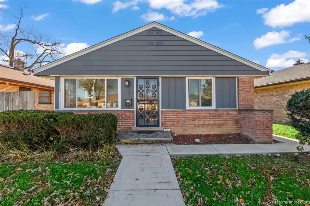 3304 Wilcox Avenue Bellwood IL 60104