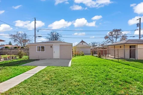 3304 Wilcox Avenue Bellwood IL 60104