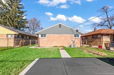 3304 Wilcox Avenue Bellwood IL 60104
