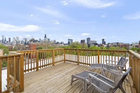 1460 West Ohio Street Chicago IL 60642