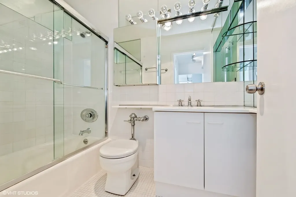 2800 North Lake Shore Drive Chicago IL 60657