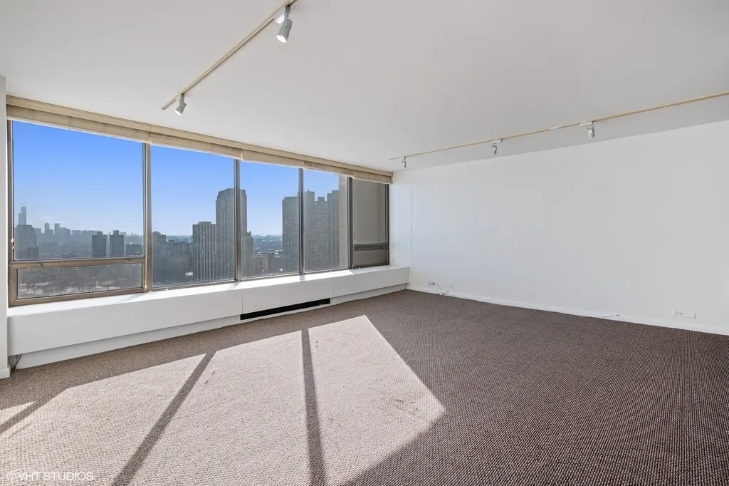 2800 North Lake Shore Drive Chicago IL 60657