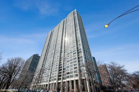 2800 North Lake Shore Drive Chicago IL 60657