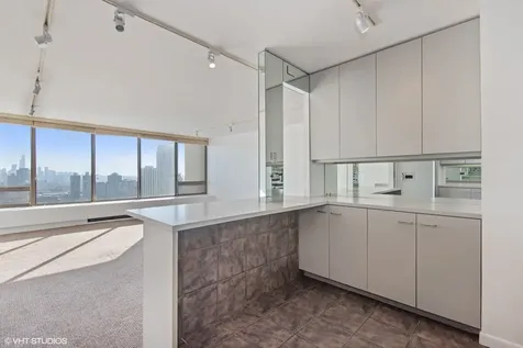 2800 North Lake Shore Drive Chicago IL 60657