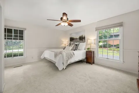 301 Willow Lane Geneva IL 60134