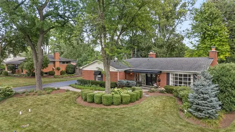 301 Willow Lane Geneva IL 60134