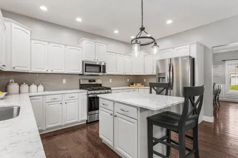 1308 Woodberry Drive Mahomet IL 61853