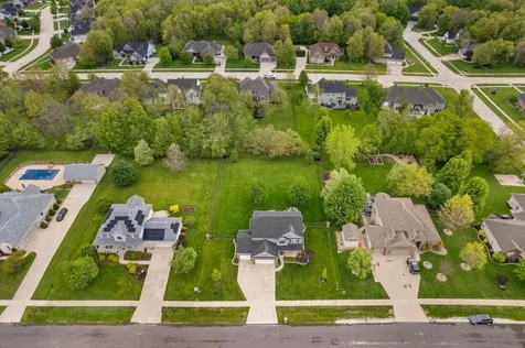 1308 Woodberry Drive Mahomet IL 61853