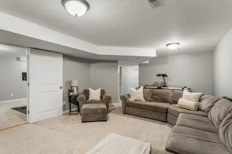 1308 Woodberry Drive Mahomet IL 61853