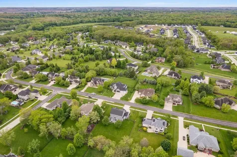 1308 Woodberry Drive Mahomet IL 61853