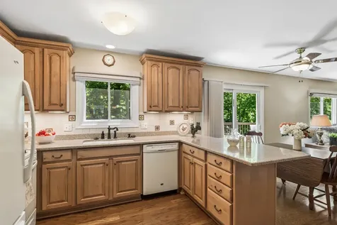 2079 Lawson Boulevard Gurnee IL 60031