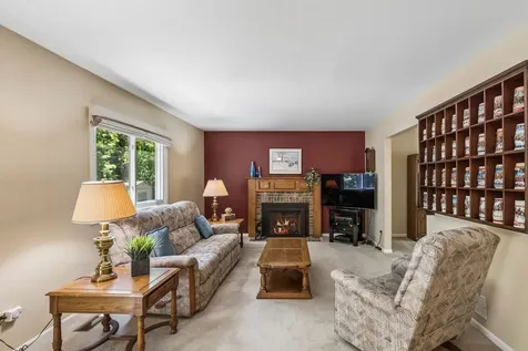 2079 Lawson Boulevard Gurnee IL 60031
