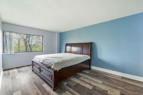 1840 Huntington Boulevard Hoffman Estates IL 60169