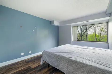 1840 Huntington Boulevard Hoffman Estates IL 60169