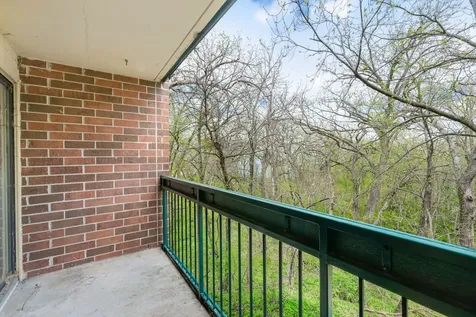1840 Huntington Boulevard Hoffman Estates IL 60169