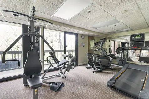 1840 Huntington Boulevard Hoffman Estates IL 60169
