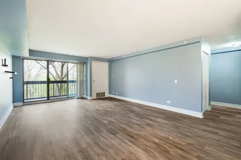 1840 Huntington Boulevard Hoffman Estates IL 60169