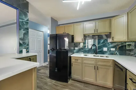 1840 Huntington Boulevard Hoffman Estates IL 60169