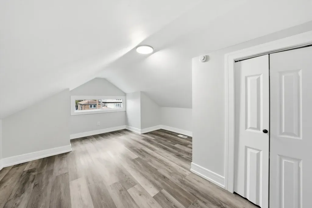 6824 South Wood Street Chicago IL 60636
